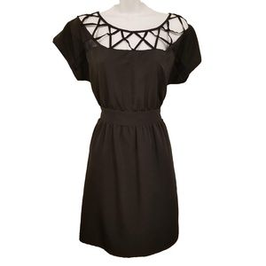 SILENCE+NOISE Lattice Neckline Tunic Top Size M